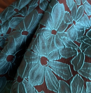 Jacquard-Dirndl-Stoff-Blumen---knitterfrei---schokolade-petrol---200-cm