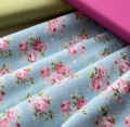 Bild 2 von Trachten Dirndl Stoff - knitterarm - Blumen - hellblau rosa grün pastel  - 195 cm