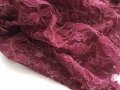 Bild 2 von Reststück Spitze Blumen Schürzenstoff  lace - nicht dehnbar  - weinrot - 100 cm